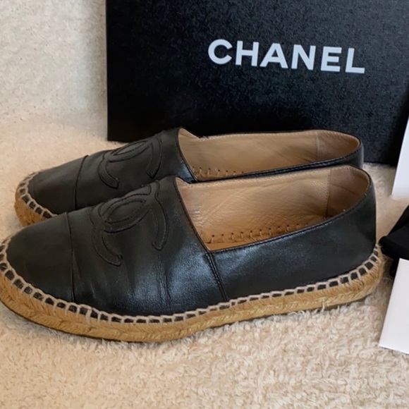 Chanel Espadrilles Black Lambskin Size 35 - Picture 3 of 7